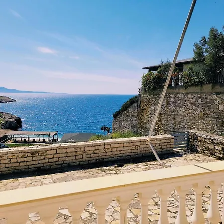 Junis Seaside Private Sarande