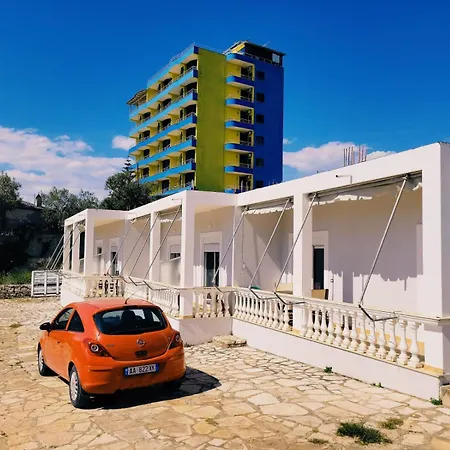 Apartment Junis Seaside Private Sarande